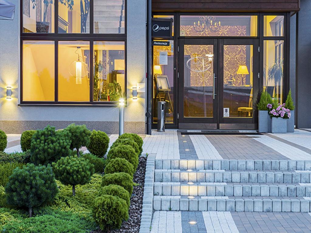 Hotel Oriza Gdów Εξωτερικό φωτογραφία