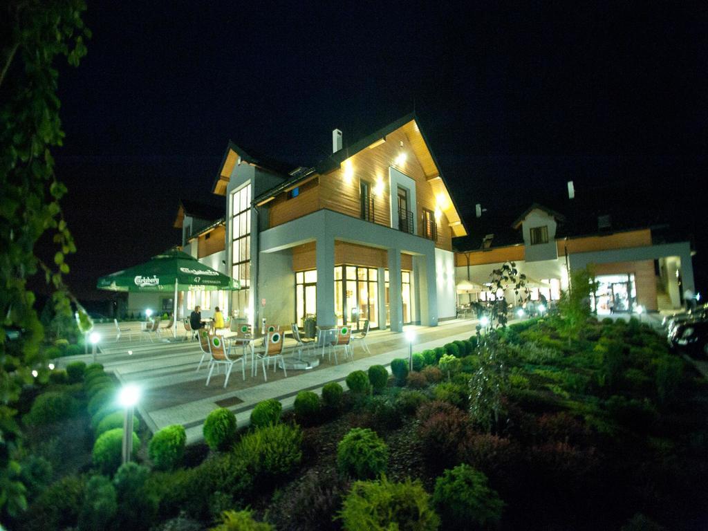 Hotel Oriza Gdów Εξωτερικό φωτογραφία