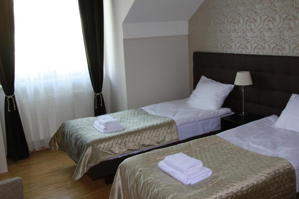 Hotel Oriza Gdów Δωμάτιο φωτογραφία