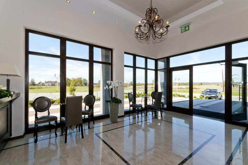 Hotel Oriza Gdów Εξωτερικό φωτογραφία