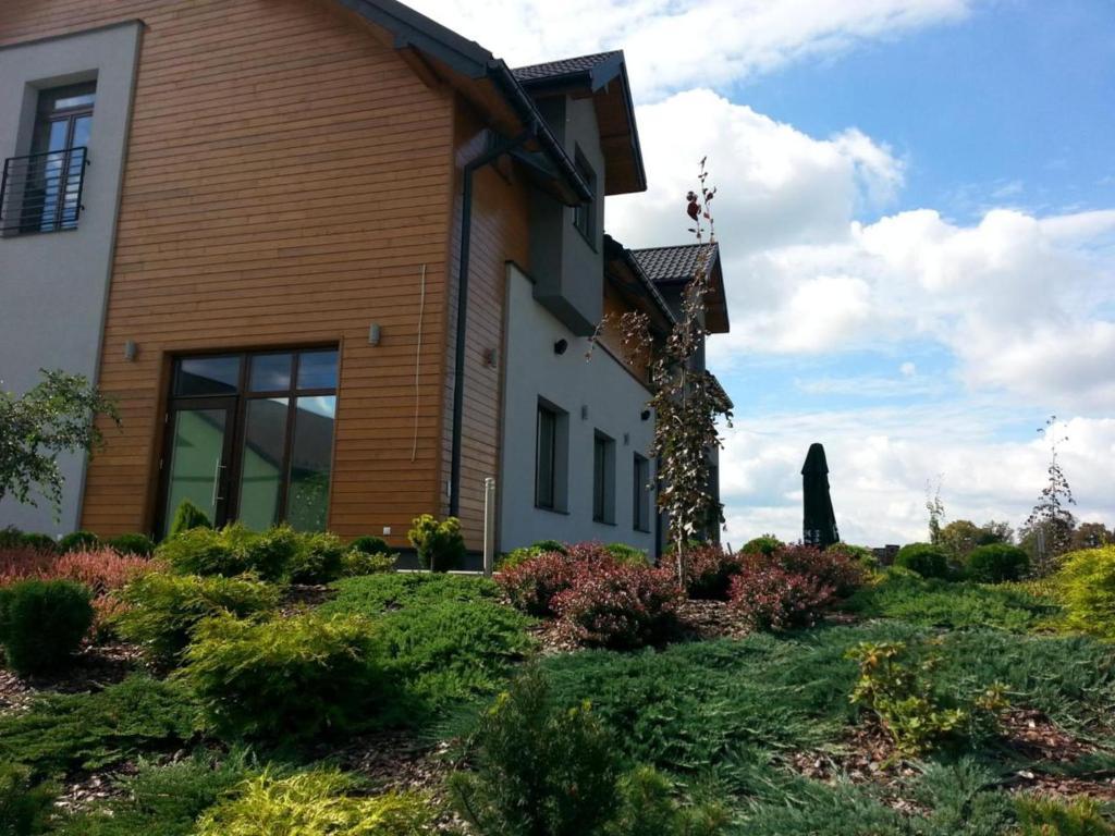 Hotel Oriza Gdów Εξωτερικό φωτογραφία