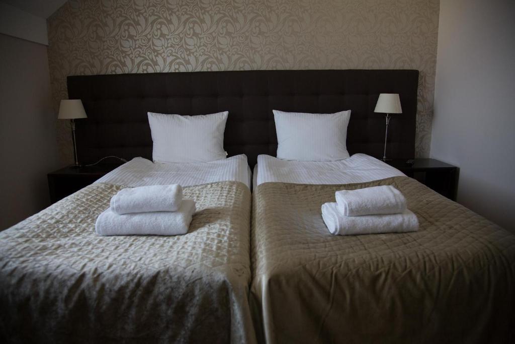 Hotel Oriza Gdów Εξωτερικό φωτογραφία