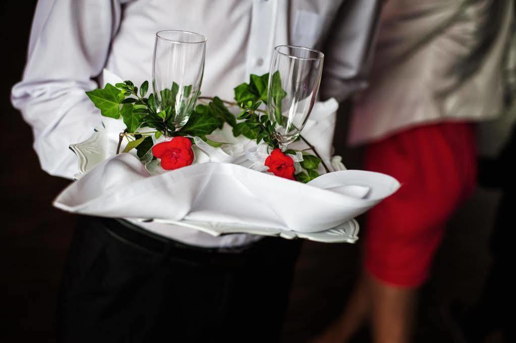 Hotel Oriza Gdów Εξωτερικό φωτογραφία