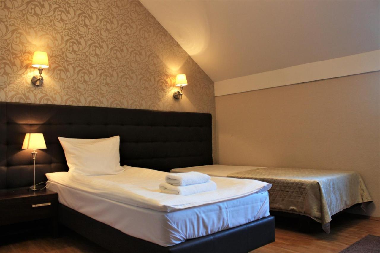 Hotel Oriza Gdów Εξωτερικό φωτογραφία