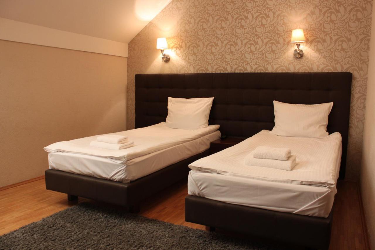 Hotel Oriza Gdów Εξωτερικό φωτογραφία